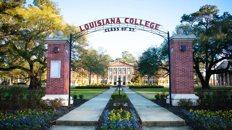 Louisiana College front entrance